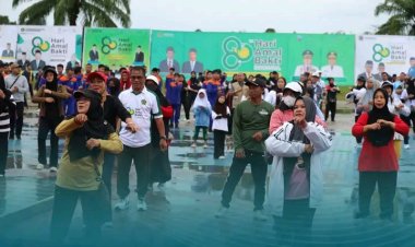 Masyarakat Tumpah Ruah Ikuti "Jalan Sehat Kerukunan"