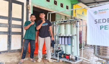 Jawab Krisis Air Bersih, Relawan WIZ dan Wahdah Peduli Bangun Sistem Filtrasi di Aceh Tamiang