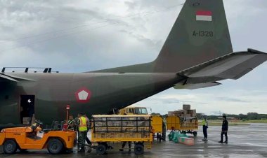 Dua Hercules TNI AU Kembali Kirim 12,2 Ton Bantuan ke Aceh