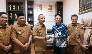 Bupati Natsir Ali dan Wabup Muhtar Beri Kejutan HUT ke-65 Bank Sulselbar Cabang Selayar