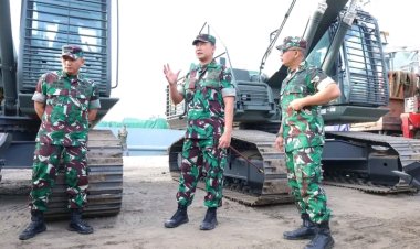 Pangdam I/BB Kembali Tinjau Kedatangan Bantuan Kasad di Pelabuhan Belawan