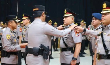 Kapolda Sulsel Pimpin Sertijab Pejabat Utama dan Kapolres serta Lantik Dirres PPA dan PPO