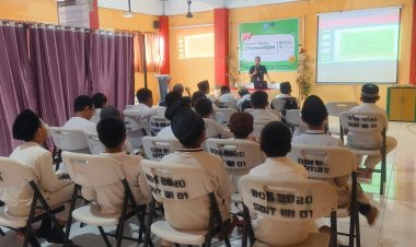 Kampanye dan Edukasi Lingkungan Hidup: SDIT Wahdah Islamiyah 01 Gelar Pelatihan Menulis “Literasi Hijau”