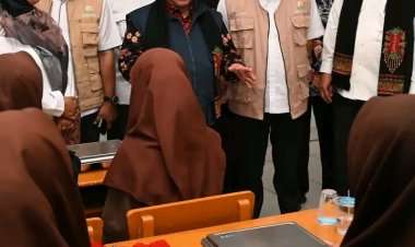 Mendikdasmen Pantau dan Sampaikan Bantuan ke Lokasi Pascabencana