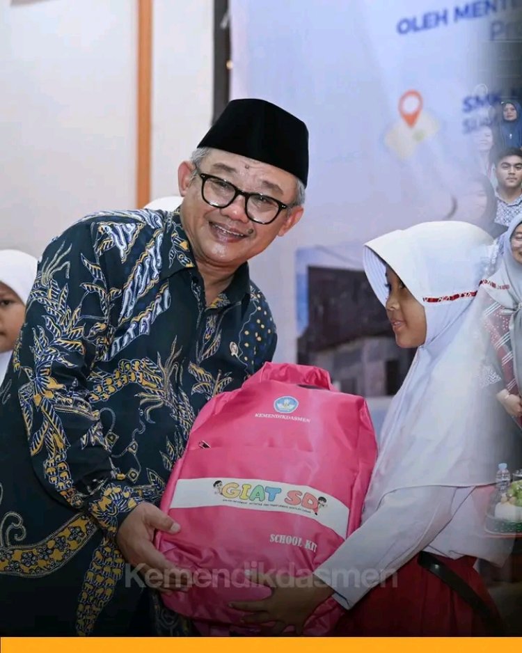 Mendikdasmen Resmikan Revitalisasi Satuan Pendidikan se-Kota Medan