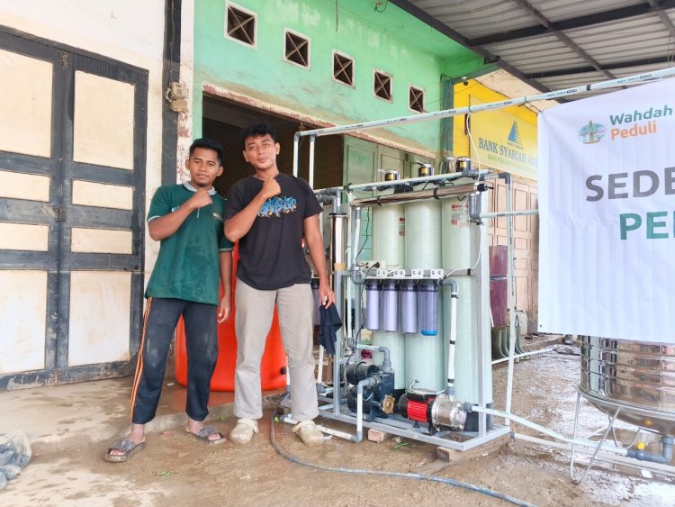 Jawab Krisis Air Bersih, Relawan WIZ dan Wahdah Peduli Bangun Sistem Filtrasi di Aceh Tamiang