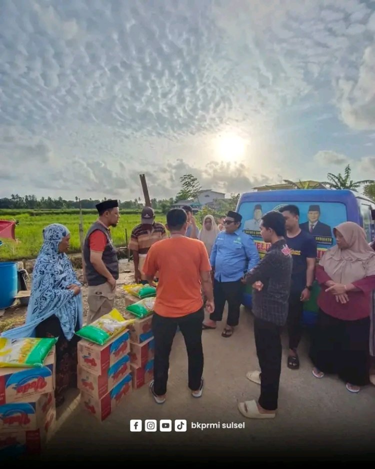 DPW BKPRMI Sulsel Salurkan Sembako dan Air Mineral bagi Korban Puting Beliung di Maros