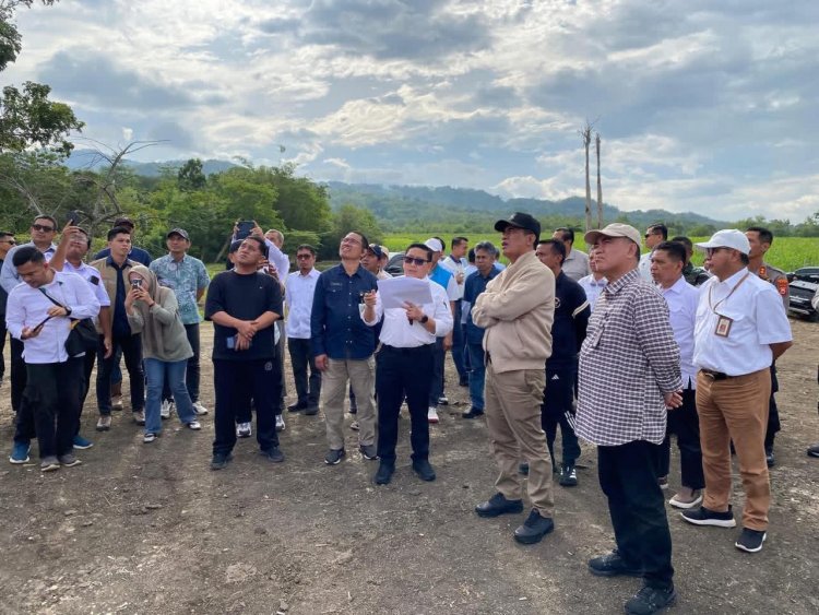 Mentan Amran: Hilirisasi Ayam Terintegrasi di Bone Untungkan Peternak, Ekonomi Daerah Tumbuh