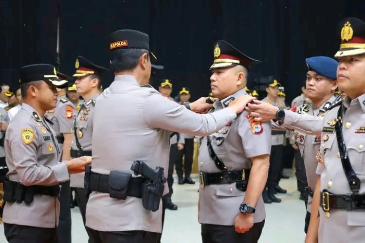 Kapolda Sulsel Pimpin Sertijab Pejabat Utama dan Kapolres serta Lantik Dirres PPA dan PPO