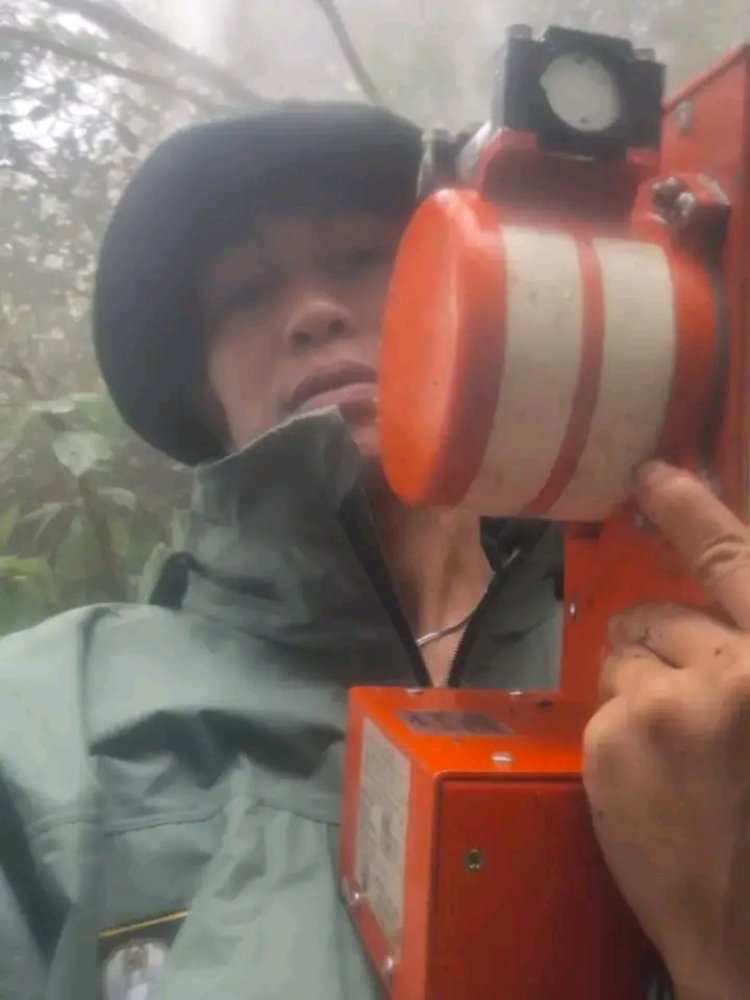 Prajurit TNI Temukan Black Box ATR 42-500