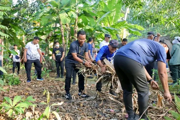 Bupati Bone Pimpin Kerja Bakti di Eks Lapas, Disiapkan Jadi Balai Latihan dan Binaan Sosial Narapidana