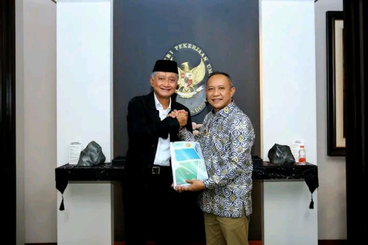 Bupati Selayar Natsir Ali Temui Menteri PU, Perjuangkan Jalan, Irigasi, hingga Pengamanan Pantai ku