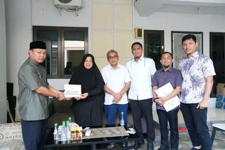 Gubernur Sulsel Salurkan Santunan untuk Keluarga Korban Kecelakaan ATR 42-500 Asal Luwu Timur