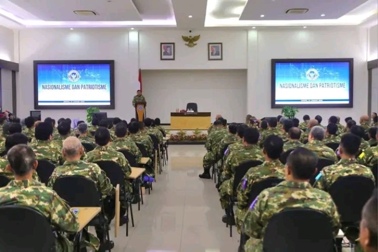 Menhan RI Pembekalan Strategis Kepada Peserta Retret PWI