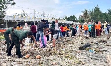 Gerakan Indonesia Asri di Selayar, Pesisir Pantai Jadi Sasaran Aksi Bersih
