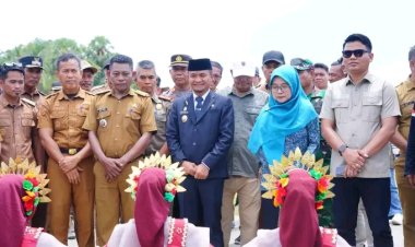 Didampingi Bupati Bone Panen Raya di Cenrana, Wakil Ketua DPRD Bone Sebut Potensi Besar Cenrana
