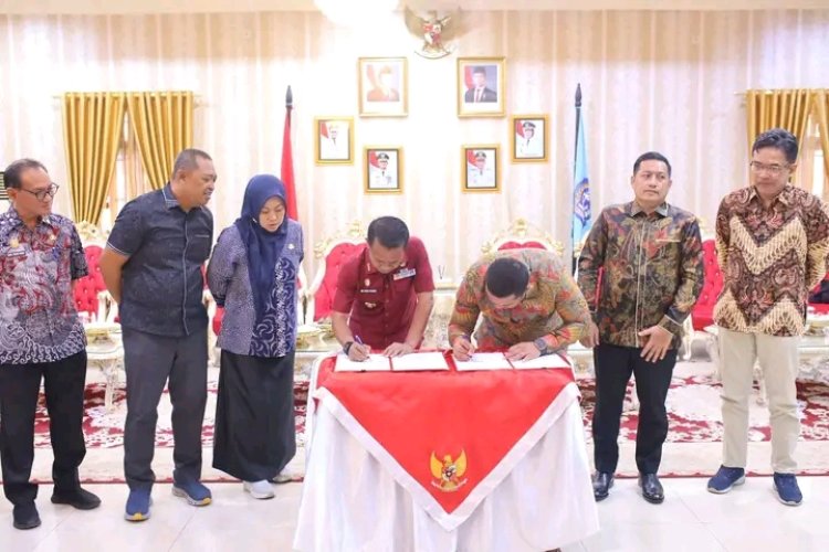 Nilai Investasi Capai 200 Miliar, Bupati Bone Teken MoU SPAM Air Bersih 